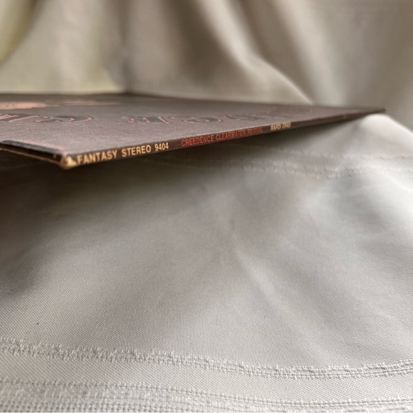 Creedance Clearwater Revival Mardi Gras Vinyl LP EUC - Picture 9 of 10